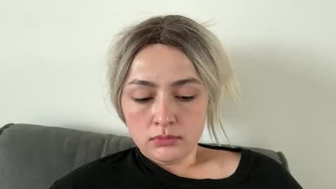 emily_morning_dew online show from September 2025 04:58:02 AM