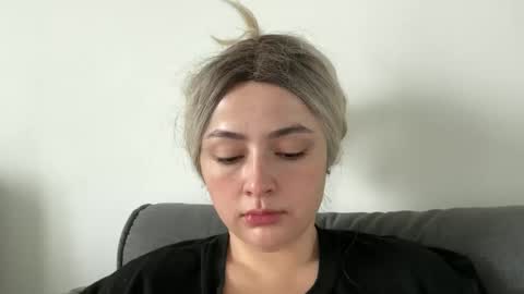 emily_morning_dew online show from September 2025 07:54:01 AM