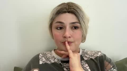 emily_morning_dew online show from November 2025 11:45:01 AM