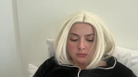 emily_morning_dew online show from February 2026 02:18:01 PM