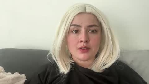 emily_morning_dew online show from March 2026 07:14:02 AM