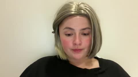 Snapshot of emily_morning_dew chatting on April 2026 07:38:02 PM emily_morning_dew online show from April 2026 07:38:02 PM