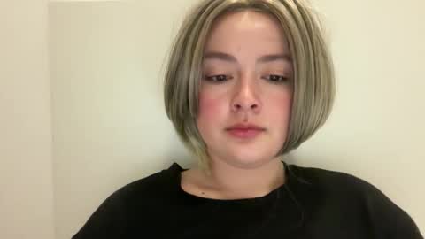 Snapshot of emily_morning_dew chatting on April 2026 03:59:02 AM emily_morning_dew online show from April 2026 03:59:02 AM