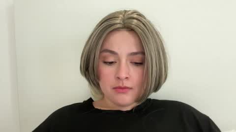 Snapshot of emily_morning_dew chatting on April 2026 10:41:02 AM emily_morning_dew online show from April 2026 10:41:02 AM