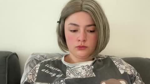 Snapshot of emily_morning_dew chatting on May 2026 04:29:02 AM emily_morning_dew online show from May 2026 04:29:02 AM
