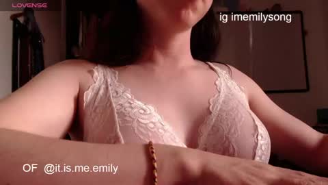 emily_pearl_ online show from July 2026 10:47:01 PM