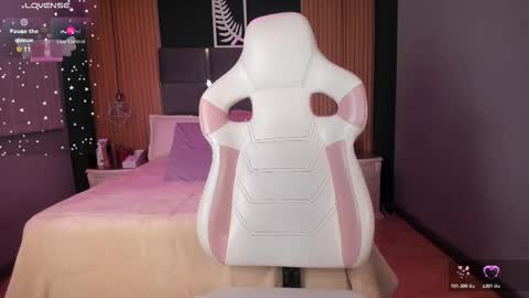 Emily online show from October 2025 11:22:01 AM