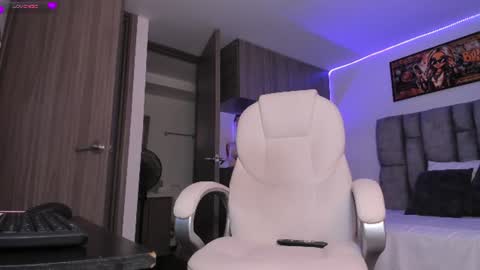 Snapshot of emily_roose_ chatting on June 2026 05:25:01 PM Natalia online show from June 2026 05:25:01 PM