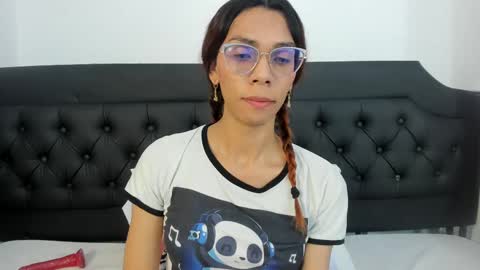Snapshot of emily_rose78 chatting on September 2025 09:59:02 PM EMILY online show from September 2025 09:59:02 PM