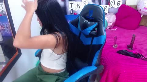       online show from February 2025 12:22:02 PM