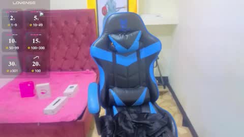       online show from November 2025 12:47:01 PM