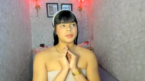 Snapshot of emily_rosue_ chatting on July 2026 08:29:02 AM emily_rosue_ online show from July 2026 08:29:02 AM