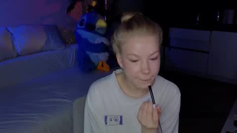 emily shepard online show from May 2026 01:45:01 AM