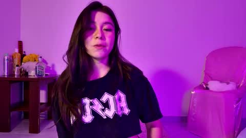 Emily online show from November 2025 10:33:02 PM