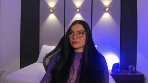 emily_tolson online show from May 2026 07:53:02 PM