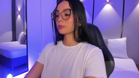 emily_tolson online show from May 2026 07:55:02 PM
