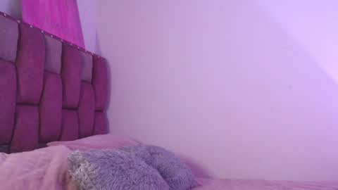 Snapshot of emily_w2 chatting on May 2026 04:08:02 AM emily_w2 online show from May 2026 04:08:02 AM