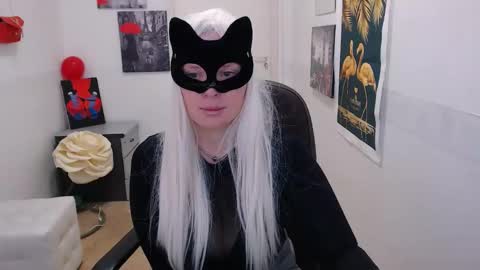 Emily online show from February 2025 01:11:02 PM