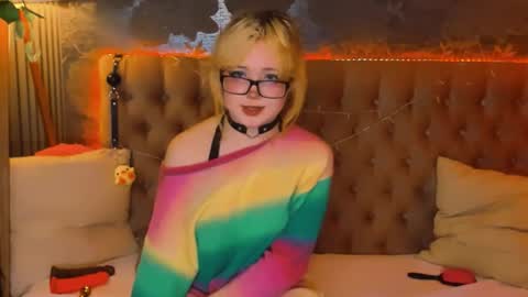 Snapshot of emilyangels chatting on May 2026 06:30:01 AM Baby Emelli online show from May 2026 06:30:01 AM