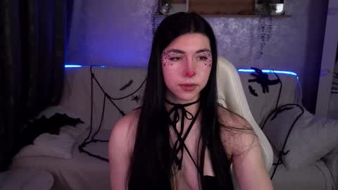 Emy online show from October 2025 07:20:01 AM