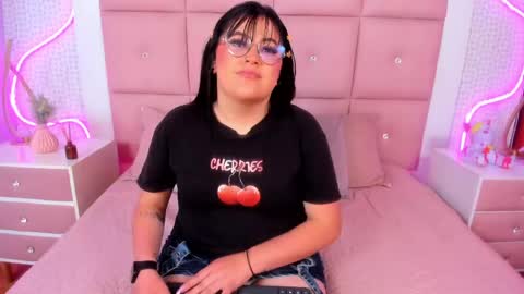 Emily online show from May 2026 04:20:02 AM