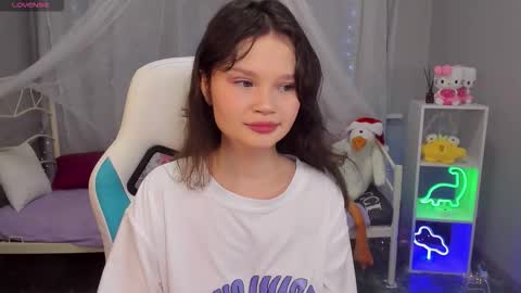 Emilyhaves online show from December 2025 04:41:02 AM