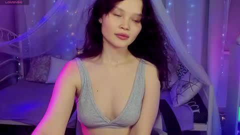 Emilyhaves online show from May 2026 07:48:02 AM
