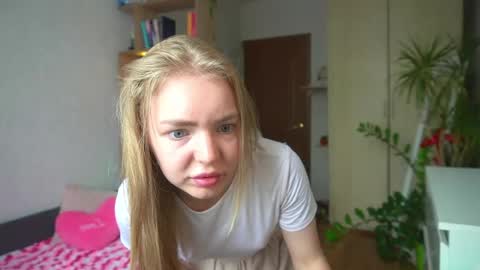 Snapshot of emilyemmi chatting on July 2026 07:34:02 AM Emilyemmi online show from July 2026 07:34:02 AM