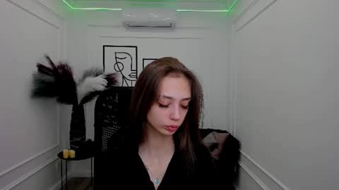 Emily online show from December 2025 04:29:02 AM