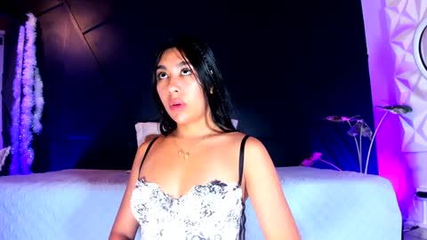 Emily online show from January 2025 04:00:01 AM