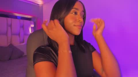 Emily  online show from January 2025 07:55:01 PM