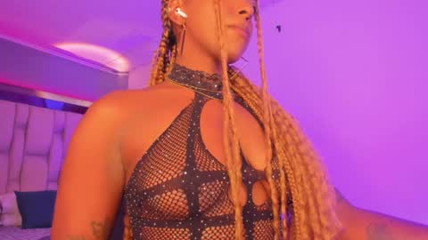 Emily  online show from January 2025 07:32:02 PM