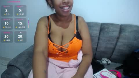 Snapshot of emilyhines__ chatting on September 2025 07:14:02 PM Emilyhines online show from September 2025 07:14:02 PM
