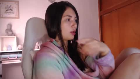 Snapshot of emilyjangcandy_ chatting on October 2025 10:27:02 AM Emily Jang online show from October 2025 10:27:02 AM