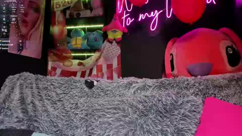 Emily Jhonson online show from February 2025 05:49:02 PM