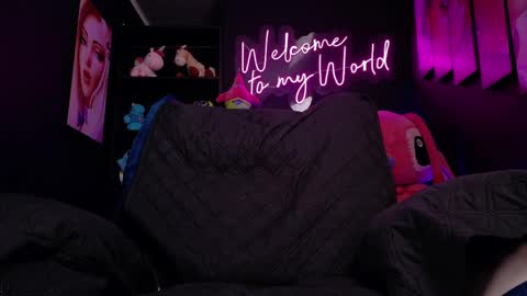 Emily Jhonson online show from April 2026 03:20:01 PM