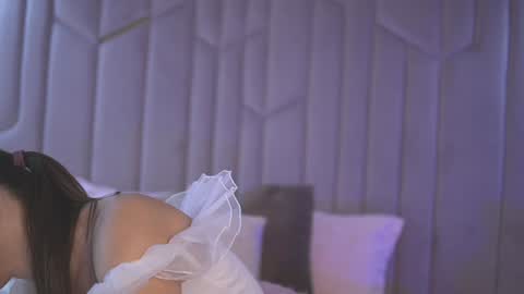 Emily online show from January 2025 01:19:02 PM