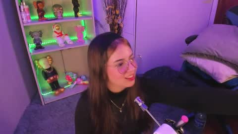 VALEEEN online show from January 2025 04:08:01 PM