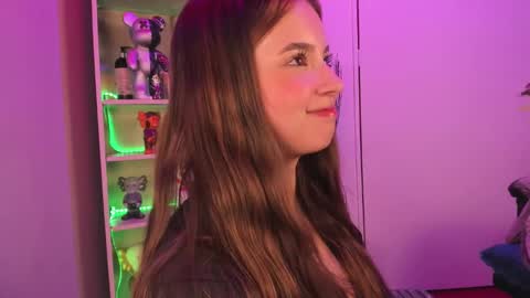 VALEEEN online show from January 2025 07:39:01 PM