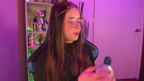 VALEEEN online show from February 2025 04:03:01 PM