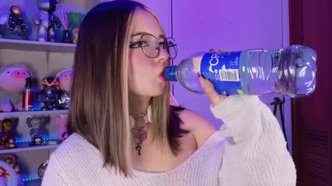 VALEEEN online show from September 2025 05:38:01 PM