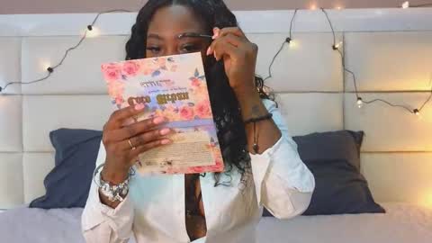 Snapshot of emilykissx chatting on November 2025 12:38:01 PM Emily Kissx online show from November 2025 12:38:01 PM