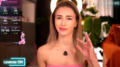 Emily online show from November 2025 06:12:02 AM