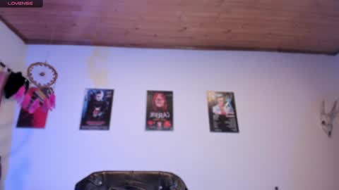  Emily Support me to have 100 likes plx online show from February 2025 07:55:01 PM