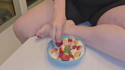 Summer 3 online show from November 2025 01:37:02 PM