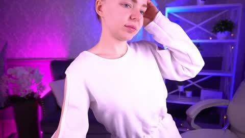  MY NAME IS Emily WELCOME EVERYONE I WILL BE HAPPY TO GIVE YOU WHAT YOU HAVE DREAMED OF FOR SO LONG online show from April 2026 05:52:01 AM