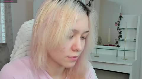 Snapshot of emilytrase chatting on April 2026 02:27:02 AM Betty online show from April 2026 02:27:02 AM