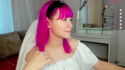 Snapshot of emilytrase chatting on May 2026 01:11:02 AM Betty online show from May 2026 01:11:02 AM