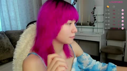 Snapshot of emilytrase chatting on May 2026 01:25:02 AM Betty online show from May 2026 01:25:02 AM