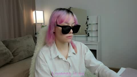 Snapshot of emilytrase chatting on June 2026 01:19:01 AM Betty online show from June 2026 01:19:01 AM